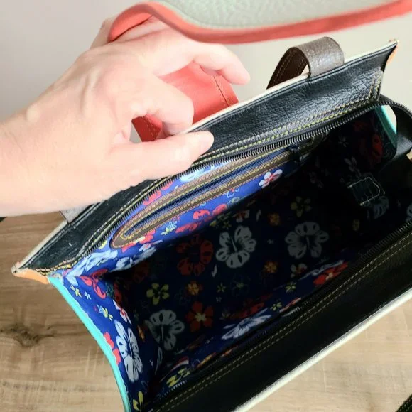 Guarnieleria rigo agudelo jerico-ant hand made leather bag. - Picture 9 of 16